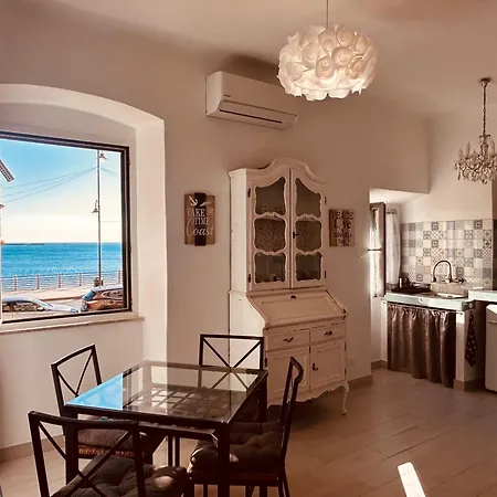 Apartment La Casa Di Dory In Primopiano *